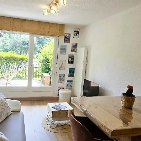 Joli Avec Terrasse 公寓