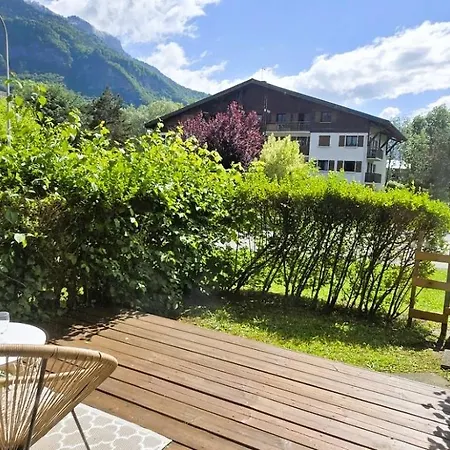 Joli Avec Terrasse Apartment Sallanches