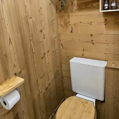 Joli Avec Terrasse Apartmán Sallanches